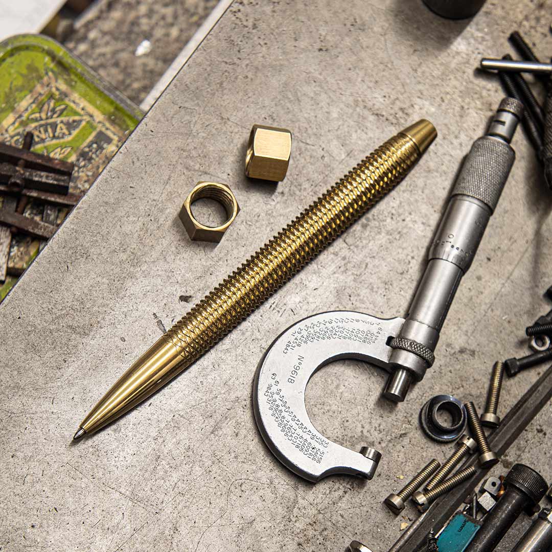 MetMo Dual Threaded Brass Fidget Pen