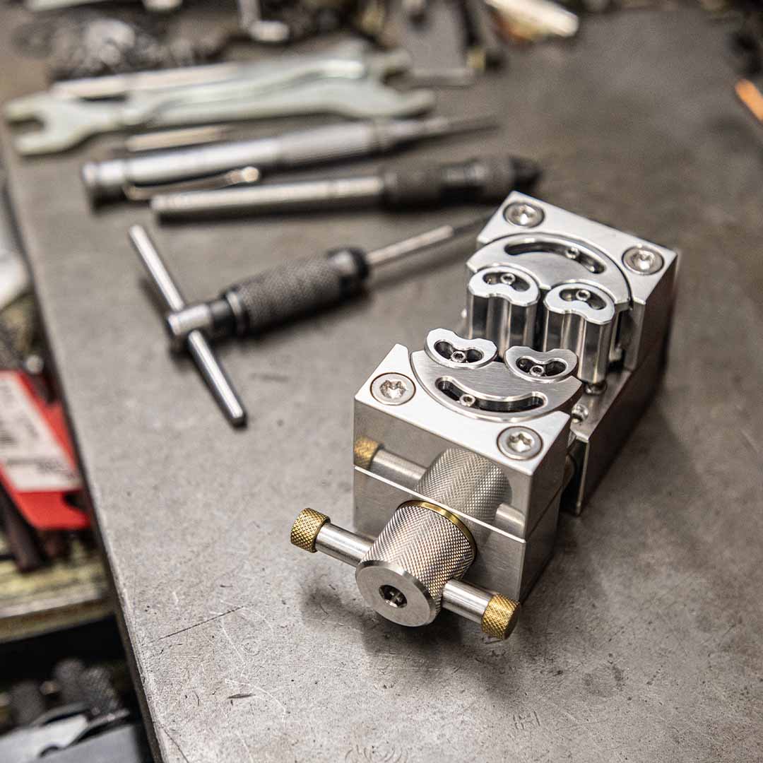 MetMo Stainless Steel Fractal Vise 32