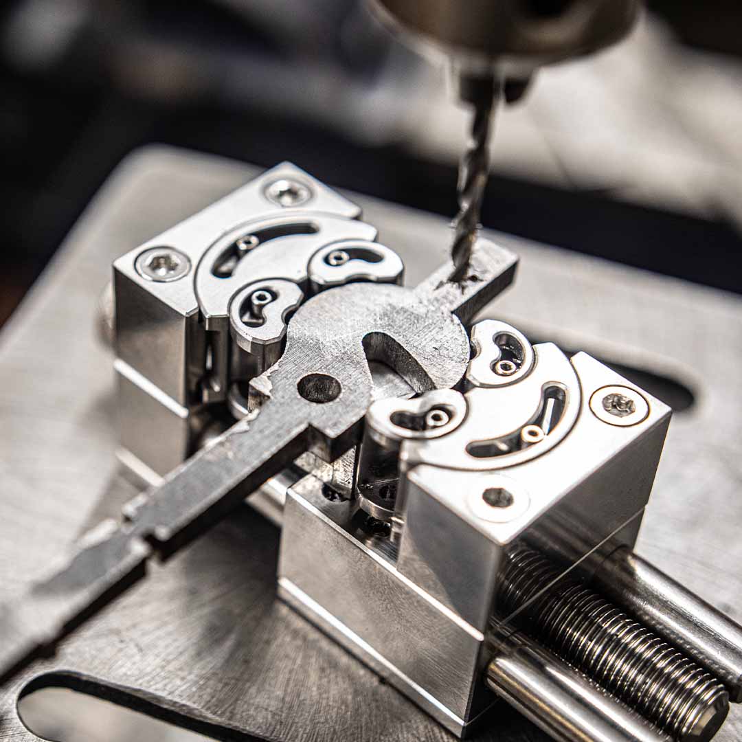 MetMo Stainless Steel Fractal Vise 82